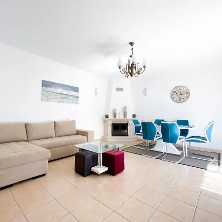 Casa Elena Holiday home *